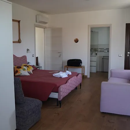Rum i privatbostad La Casa Dei Girasoli