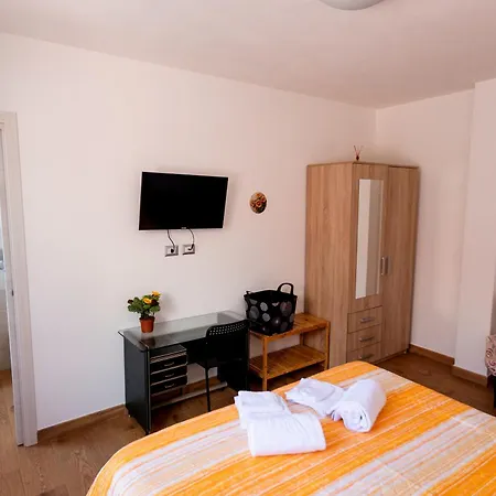 Rum i privatbostad La Casa Dei Girasoli *